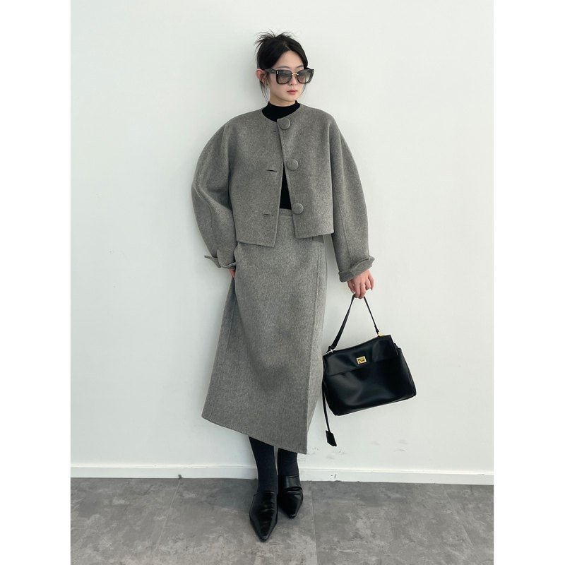 Nanyu First Skims and Then Dyes, Fixed Dyeing 100 Sheep Wool Round Neck Short Coat, Slit Skirt Suit for Women