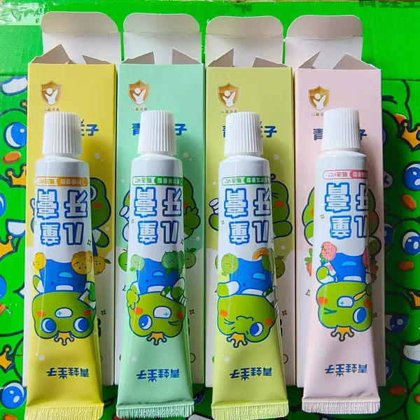 Frog Prince 45g fruit flavor children's toothpaste without fluorine strawberry flavor for children aged 3-12