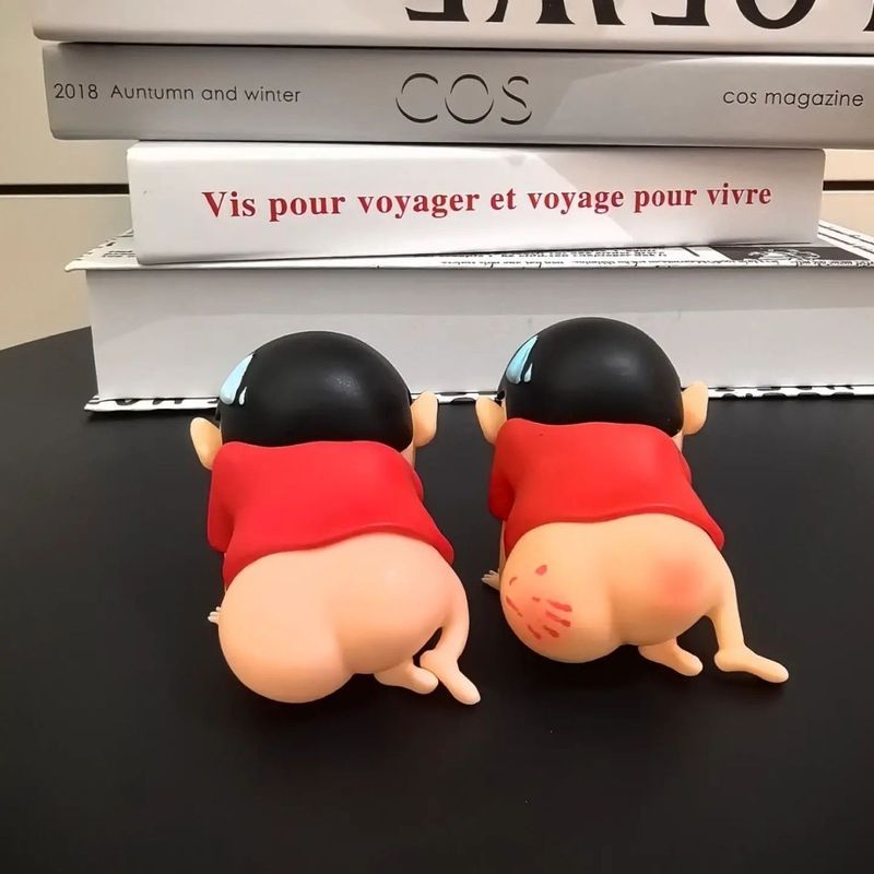 光pp 小新エモ 小新が美也に殴られた クレヨンしんちゃん かわいい ホームデスクトップ 車の装飾品 ギフト|undefined