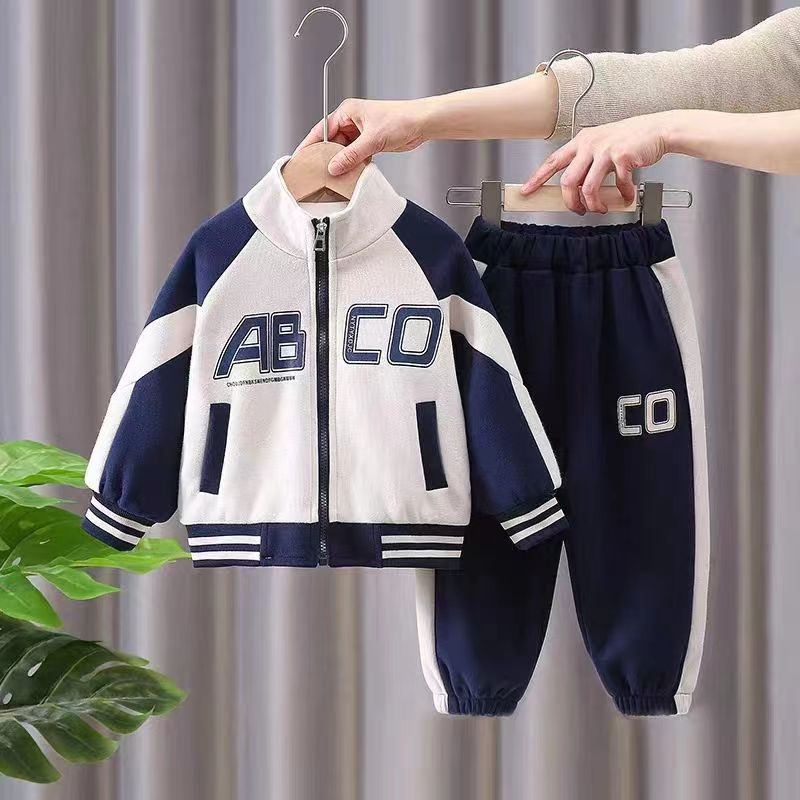 Small and medium-sized sports set, autumn handsome children's Korean version jacket, wearing baseball jersey_voghion.com