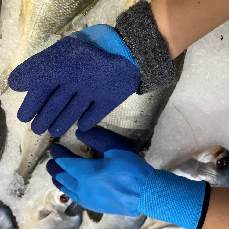 开司米绒乳胶劳保发泡手套加厚保暖防寒防水工地干活耐磨防冻冷库
