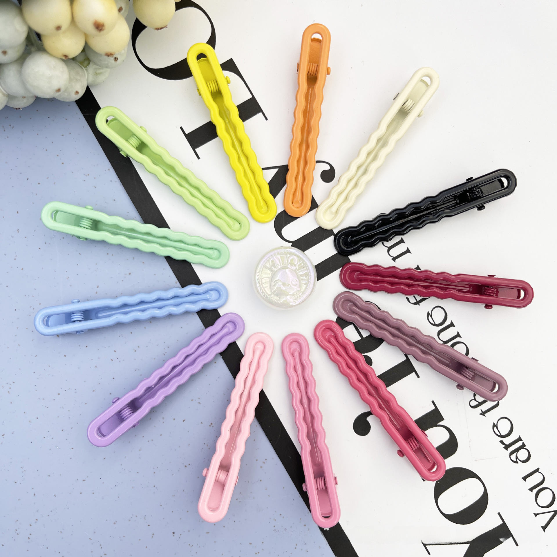 Vernice Macaron Gloss 2024 8 caratteri Fermaglio a becco d'anatra Colore frutta Fermaglio per capelli senza cuciture Accessori per capelli carini Fermaglio laterale Frangia Accessori_voghion.com