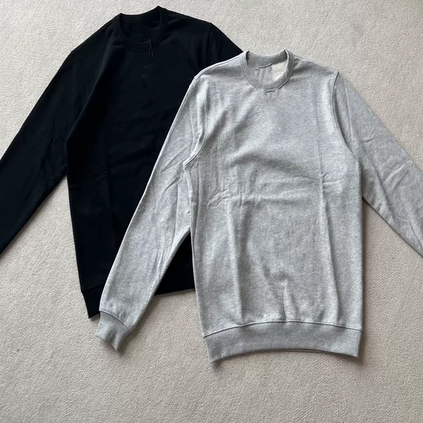 70533 New hooded sweatshirt