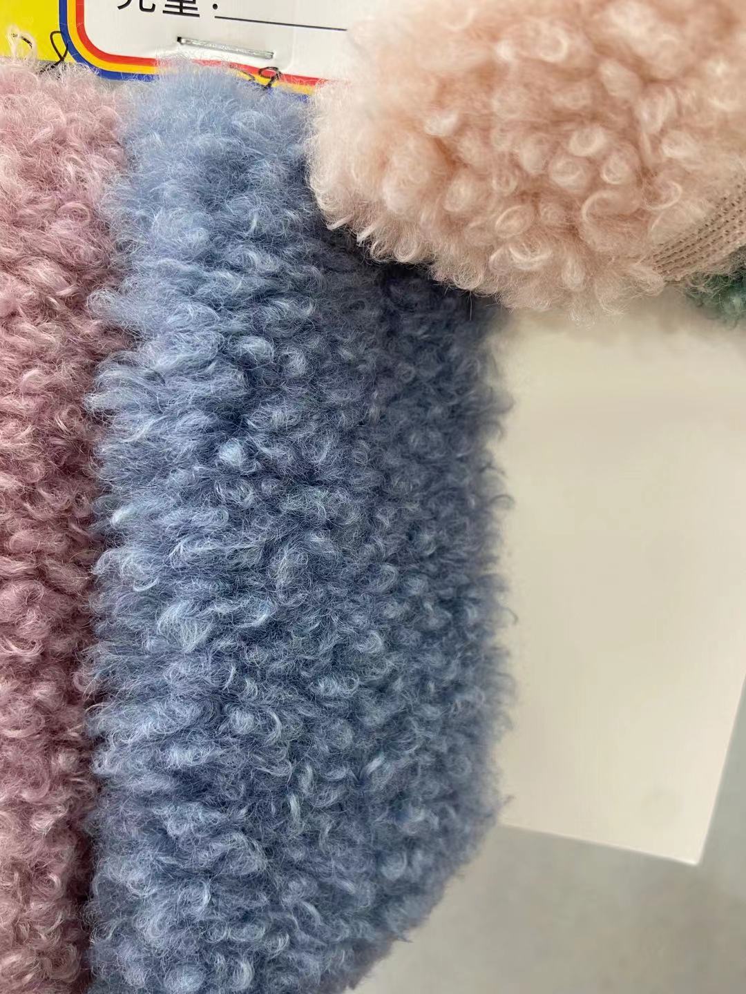 En stock fuente de poliéster fragante tela de Cachemira concubina fragante cálido pijama abrigo ropa zapatos y sombreros textiles para el hogar