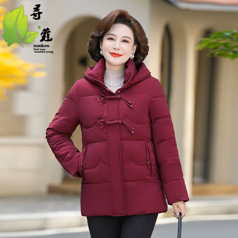 Модная вышивка среднего возраста мама хлопчатобумажная одежда 2024 новая хлопковая одежда