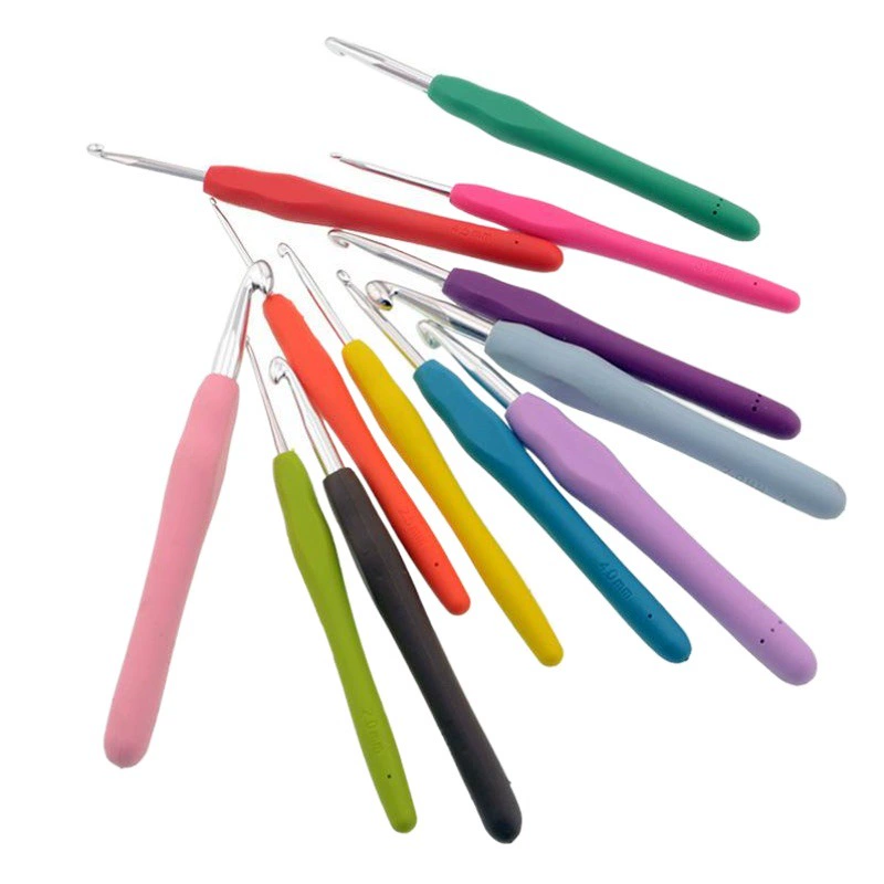 Вязание крючком с одной головкой TPR, силиконовый крючок с мягкой ручкой, набор для вязания крючком, упаковка из ПВХ, металлический алюминиевый крючок ручной вязки