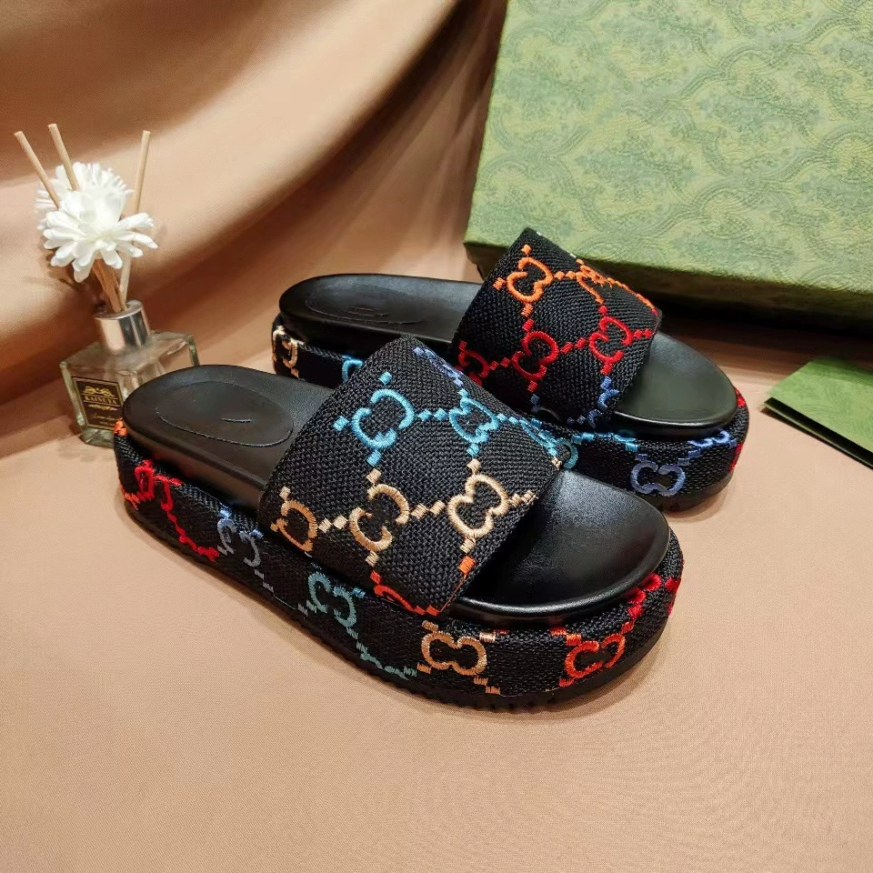 White high sandals platform, factory direct supply, 2022 collection, with embroidery, gradient