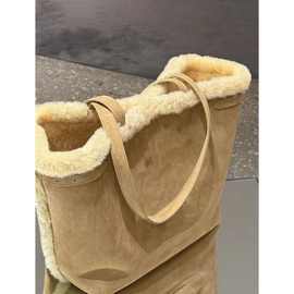 羊羔包包2025秋冬季毛毛包时尚气质托特包简约休闲毛绒单肩包