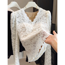 加绒加厚带胸垫性感v领长袖蕾丝衫女2025秋冬显瘦收腰内搭打底衫