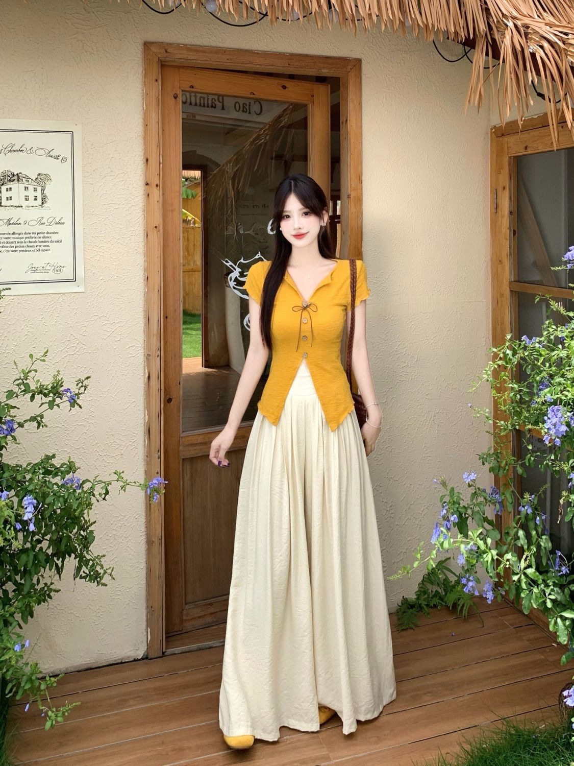 Bộ hai mảnh mùa hè phong cách Pháp: áo cổ V ngắn tay thắt eo + quần ống rộng cạp cao — Quần đùi (Single Piece), Hai bộ (T - shirt+quần đùi rộng), Áo Thun (Single Piece) chi tiết 6