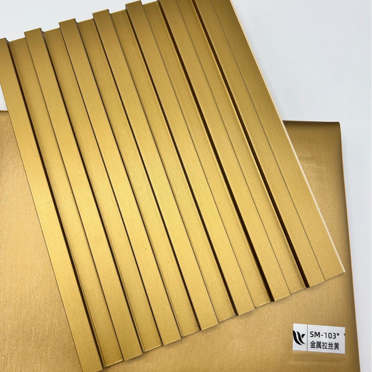 Metal-brush amarillo