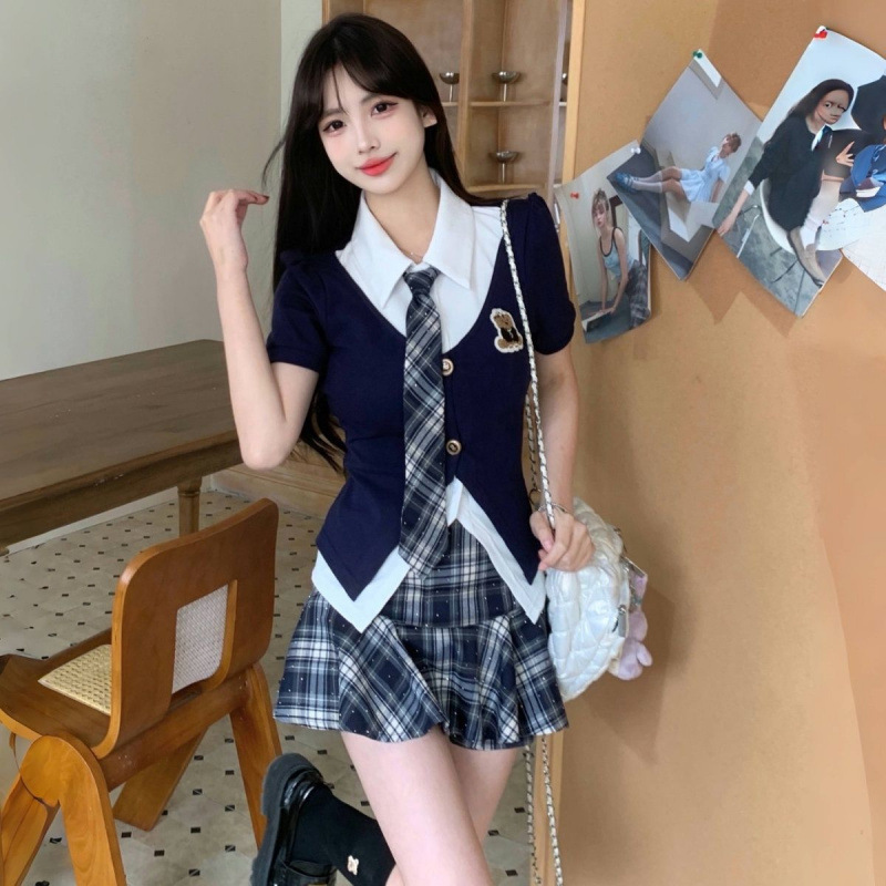 韓国風の高級感と美しい制服のスカートJKセットを小柄な人向けに着用するフランスの新しい夏スタイル|undefined