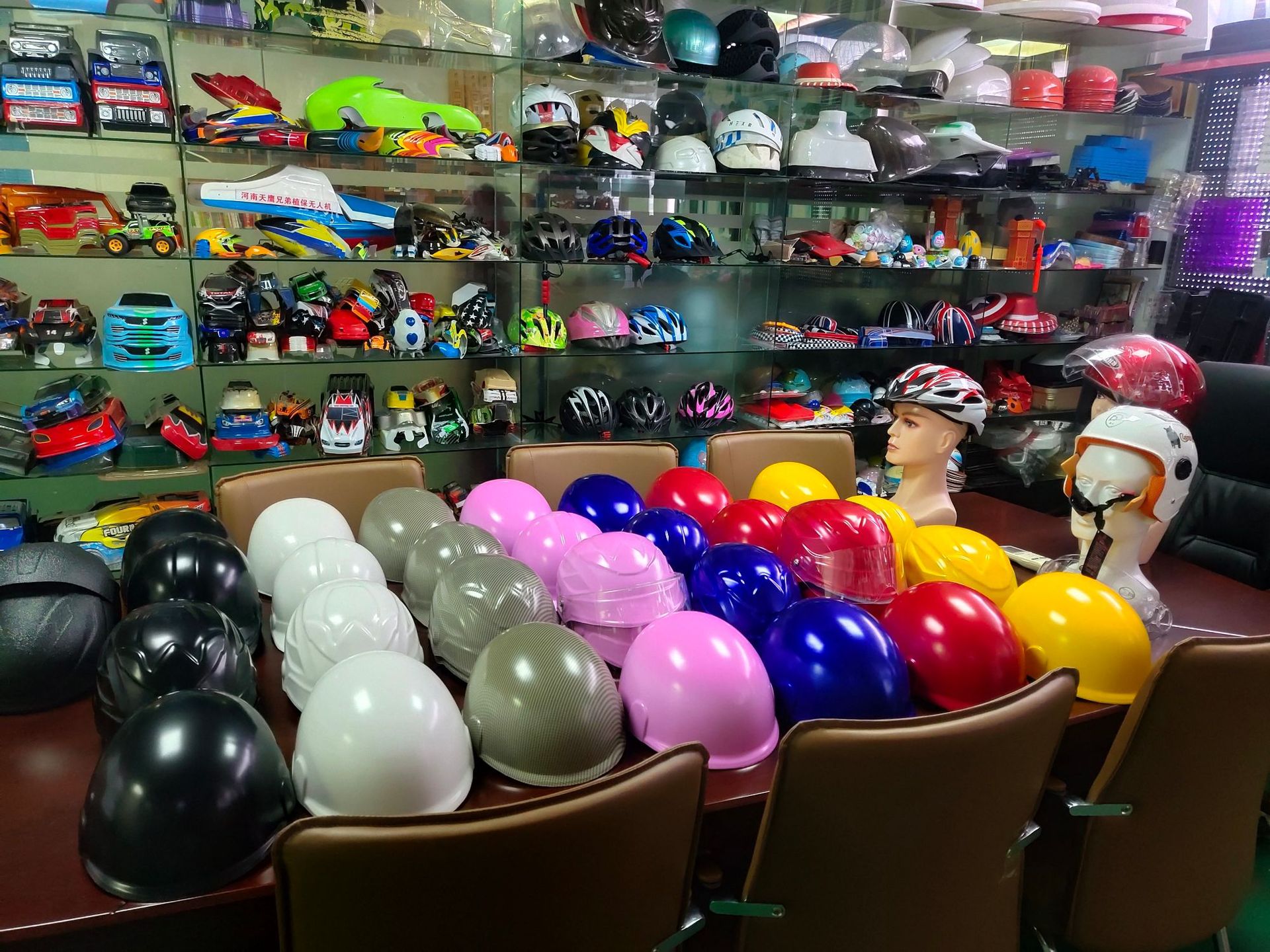 儿童头盔 PC头盔吸塑 吸塑头盔 定位吸塑头盔 成人电动车头盔