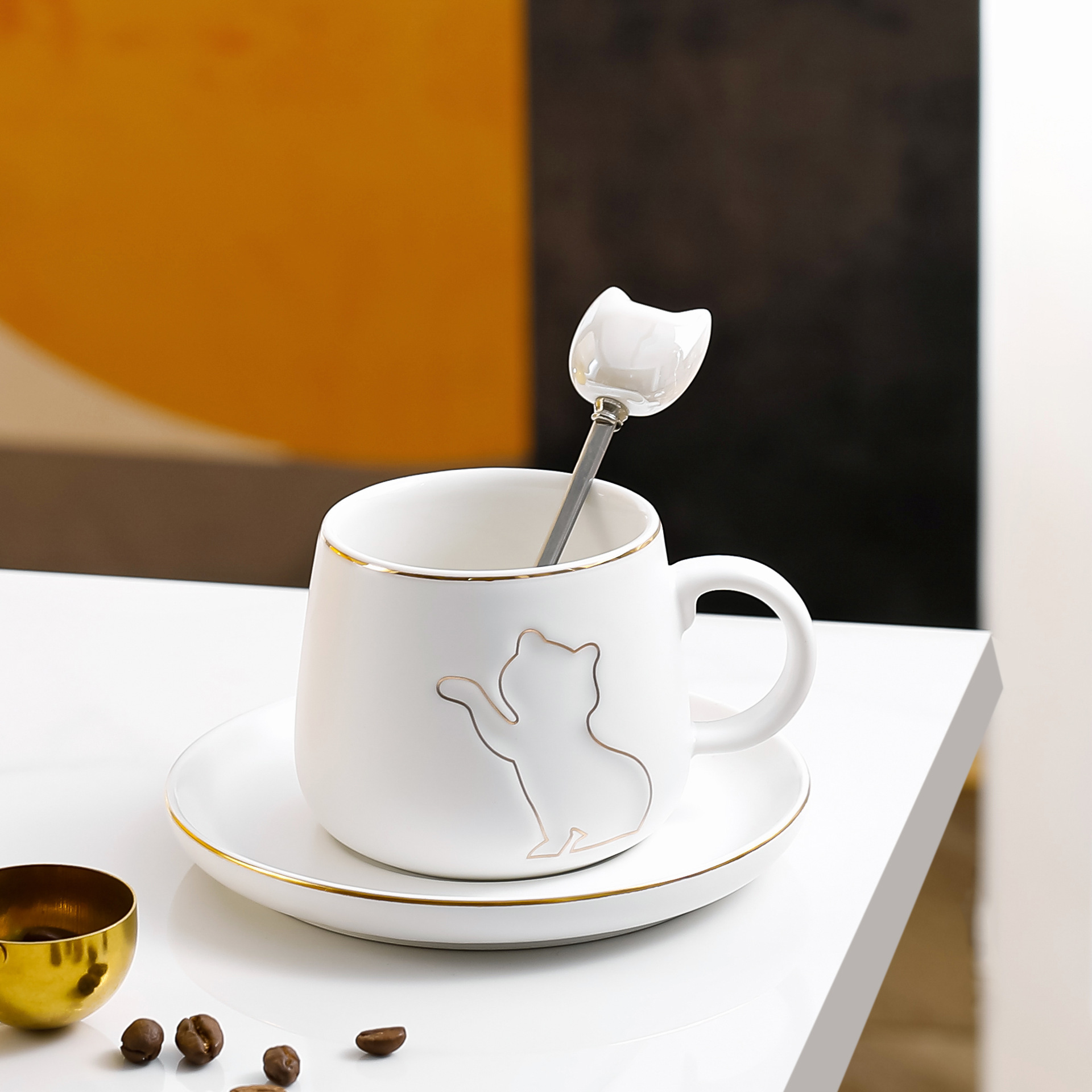 Taza de café de gato en blanco y negro en relieve de lujo ligero Taza de desayuno para el hogar de pareja Taza de regalo para eventos del hogar de oficina Juego de tazas y platillos