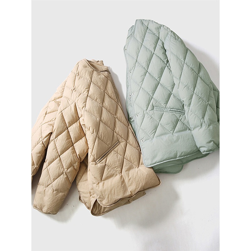 Japanese-style light luxury down jacket in macaron colors, 2026 winter new fashion women's lightweight short coat