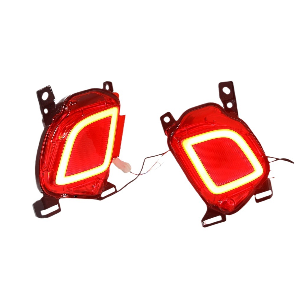 Adecuado para Toyota Highlander trasero parachoques luz 15-19 luz de freno trasero niebla luz de advertencia luz de giro luz diurna