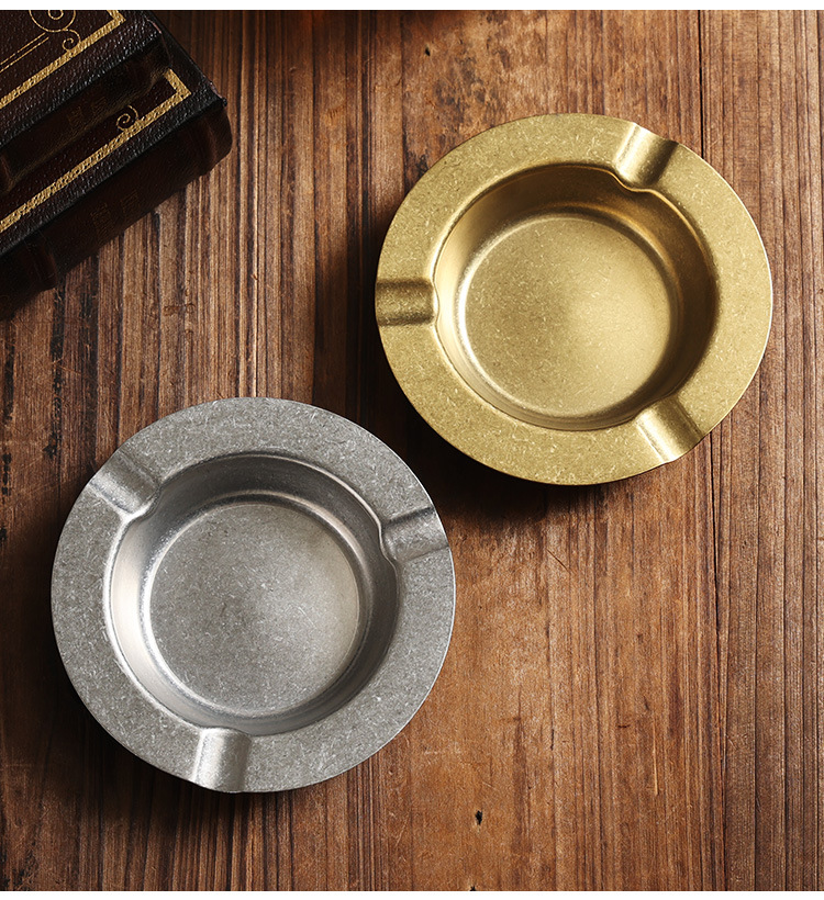 Retro Stainless Steel Ashtray for Hotel, Home, Living Room, Windproof, Elevated Ashtray for Bar, Restaurant, Ktv