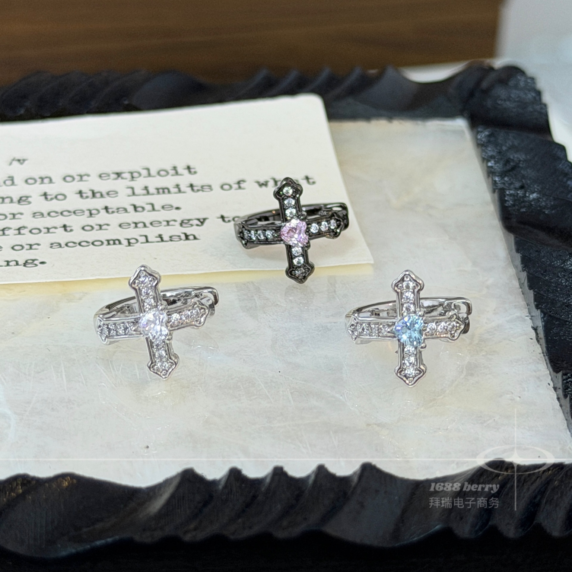 Unique design sweet and cool hot girl style heart cross straight pin ear cuffs black and pink eco-friendly electroplated earrings