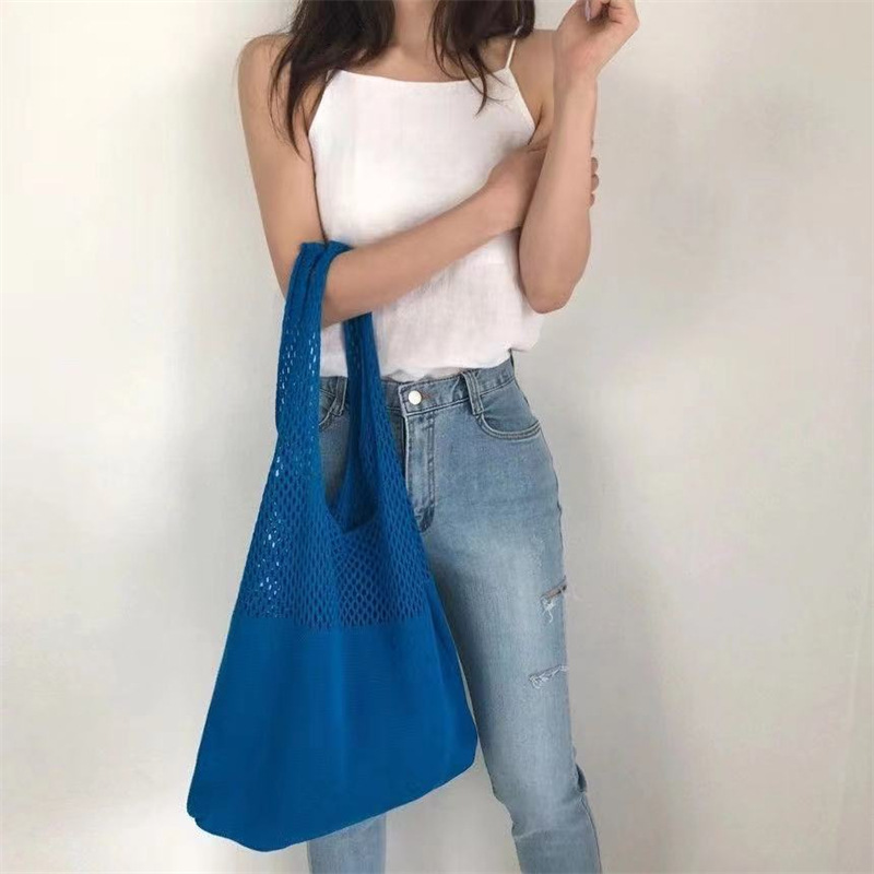 Women's Basic Solid Color Knit Shopping Bags display picture 2