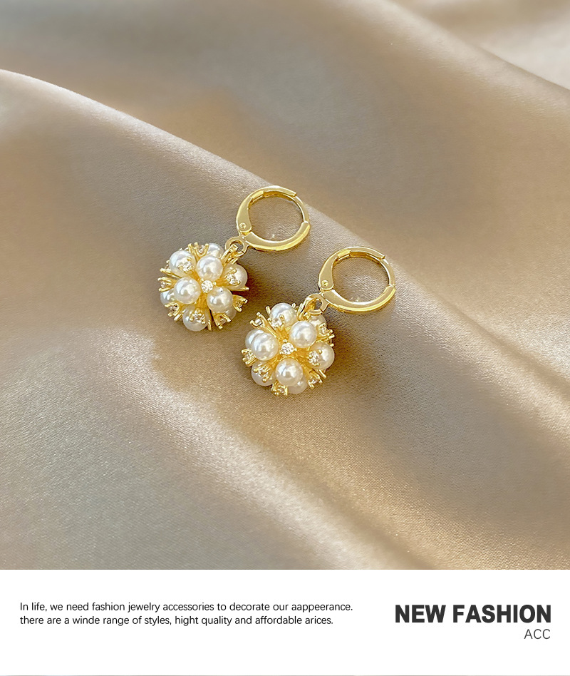 Korean simple pearl earrings microinlaid zircon geometric copper earringspicture5