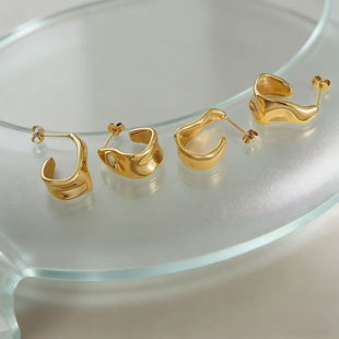 INS�r���¿�W����Ҏ�t�׺ζ�ᔕr��Ů���僽�C�ͮ��ζ��h���