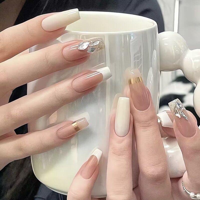 Pure manual phototherapy wearing armor and gentle wearing armor wholesale finished products reusable nail patch detachable
