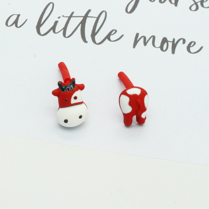 New Asymmetric Cute Cow Earrings display picture 1