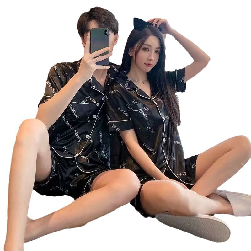 2025 verano pareja pijama mujer seda de hielo de manga corta de verano de seda de dos piezas para hombres fabricantes de ropa para el hogar