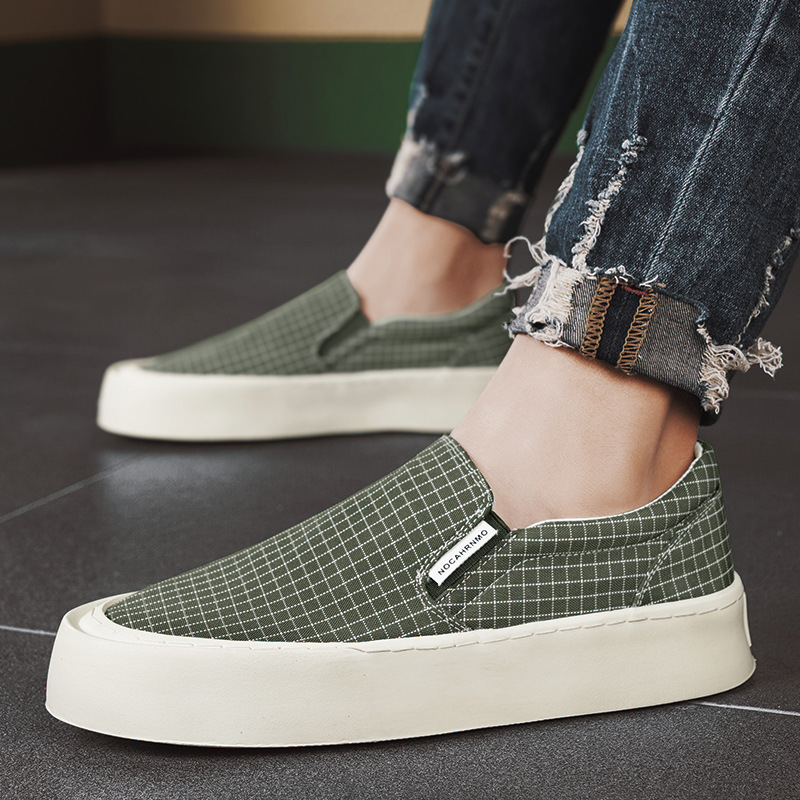 Zapatos de verano transfronterizos para hombres, zapatos de lona transpirables, zapatos de trabajo perezosos, zapatos casuales para hombres de moda al por mayor