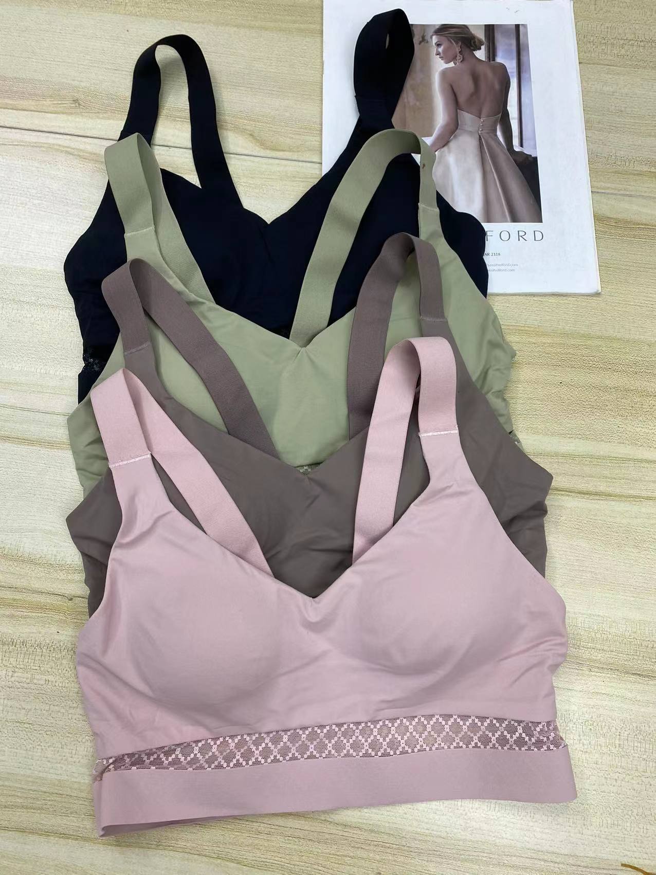 Nuevo cinturón de hombro ancho sin marcas, chaleco de alta calidad, bra de yoga, ropa interior deportiva, mujer