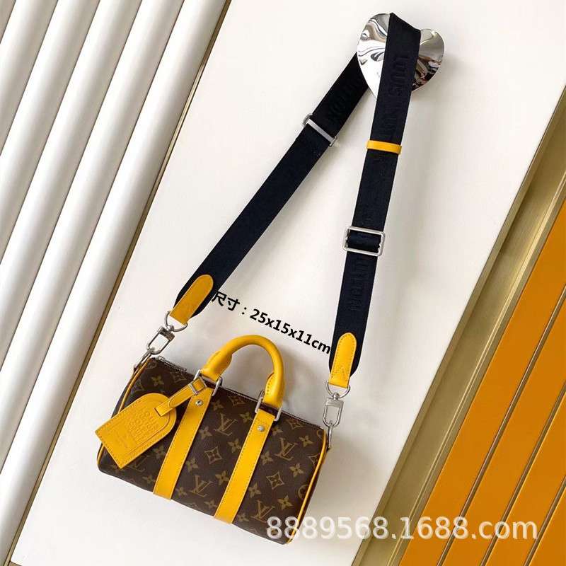 直接供給クロスボーダー m lv メンズバッグレディースバッグブラックウォリアーメッセンジャーバッグ枕バッグチェーンバッグボックスバッグポータブルブリーフケース|undefined