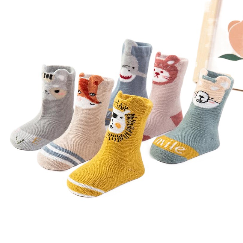 Amazon popular de dibujos animados sueltos dispensadores de calcetines de bebé NIÑOS Calcetines de piso de trampolín calcetines de tiburón tridimensionales