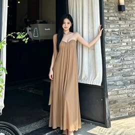 抹胸连衣裙感飘带子无袖设计休闲长裙风度假宽松大摆裙女夏季气质