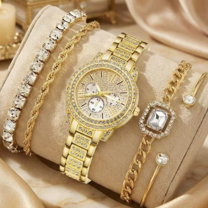 Live-Stream Hot-Selling Small Dial Starry Sky Diamond-Encrusted Quartz Watch for Women, Cross-Border Popular Item Recommendation, Alloy Women's Watch Live-Stream Hot-Selling Small Dial Starry Sky Diamond-Encrusted Quartz Watch for Women, Cross-Border Popular Item Recommendation, Alloy Women's Watch