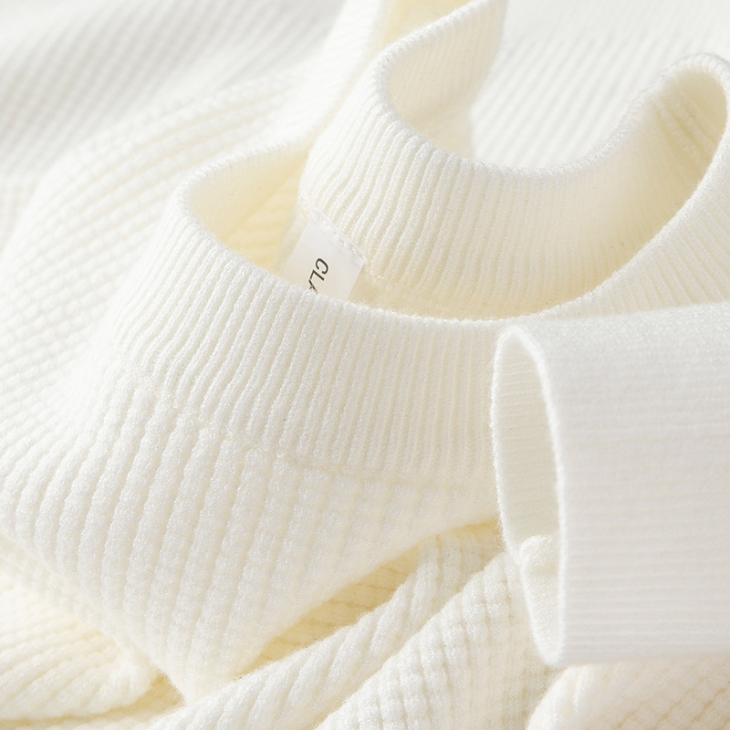 Woolen keep warm base white sweater with a round collar