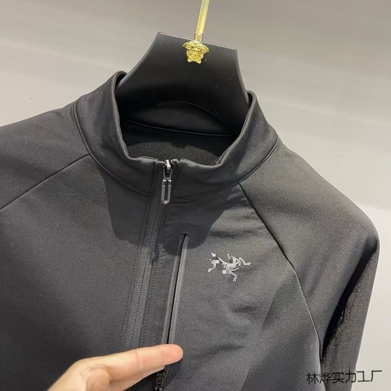 祖鳥は2025長袖の新型男性のファスナーのセーターの立襟のtシャツのアウトドアのスポーツのレジャーのビジネスの上で卸売りします。|undefined
