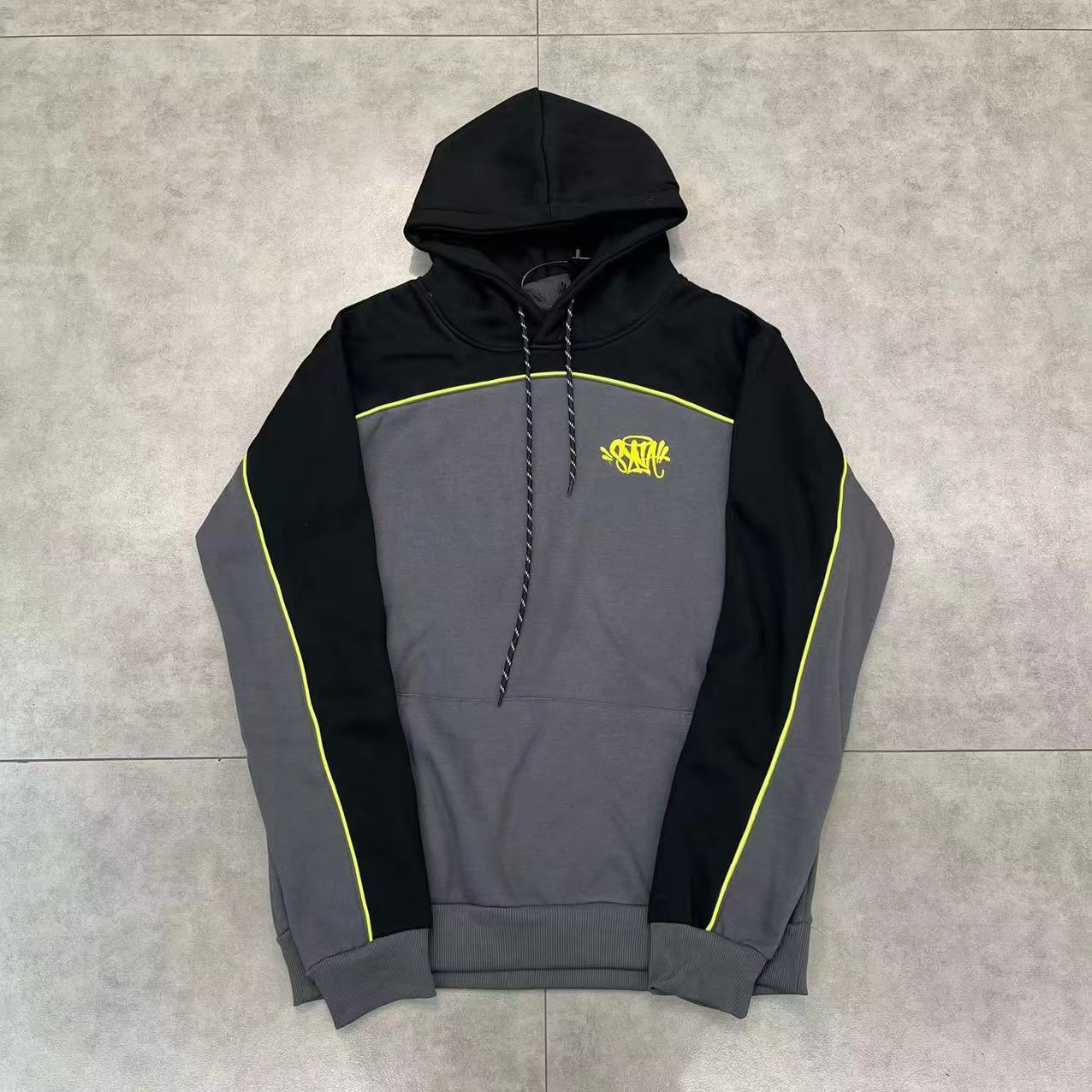 23SS otoño e invierno marca de moda europea y americana Toalla de cabeza de tigre negro bordado forrado de lana hombres y mujeres pareja traje casual al por mayor