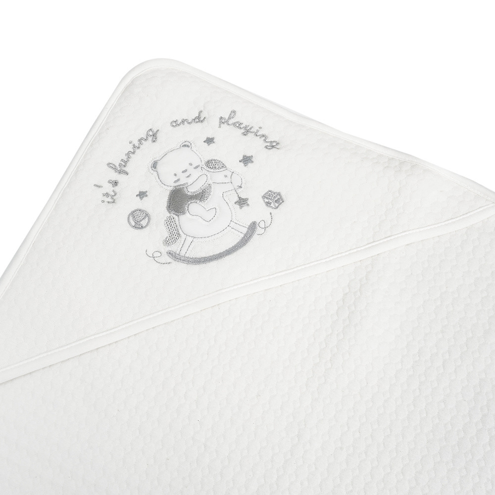 Octubre nuevo paquete británico al por mayor bebé bebé con capucha bebé manta de algodón bordado lindo oso manta