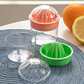 新款热销家居日用厨房用品便携式功能手动塑料柠檬橙子水果榨汁器