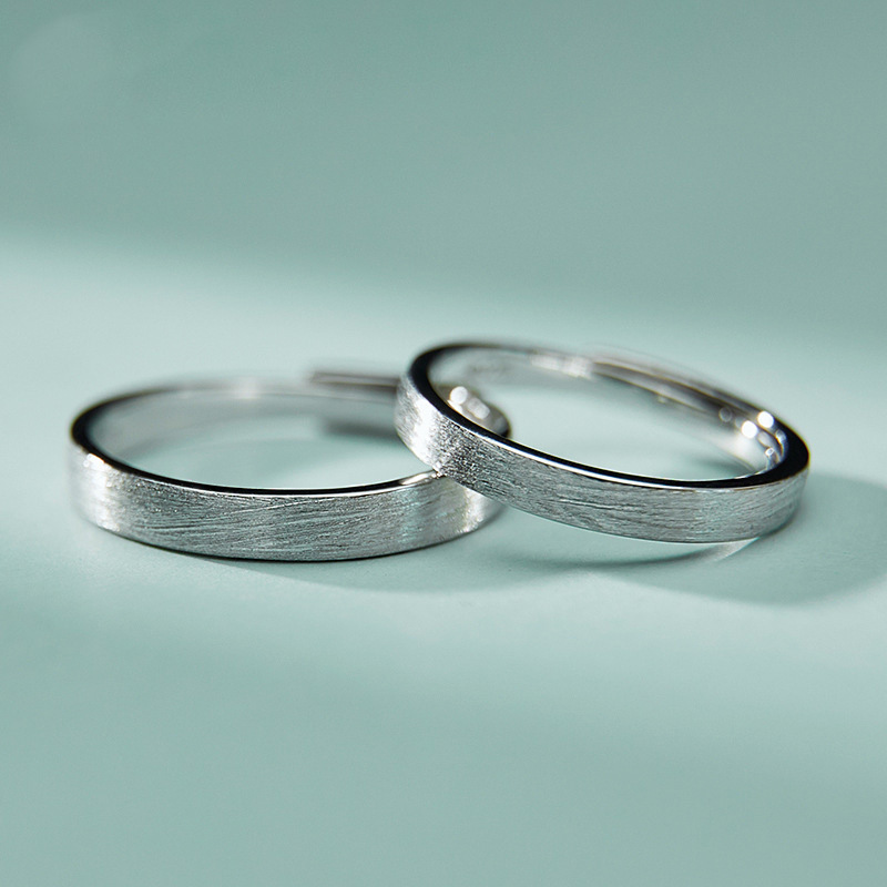 Schlichter Und Eleganter Herrenring Aus Titanstahl Für Den Alltag_voghion.com