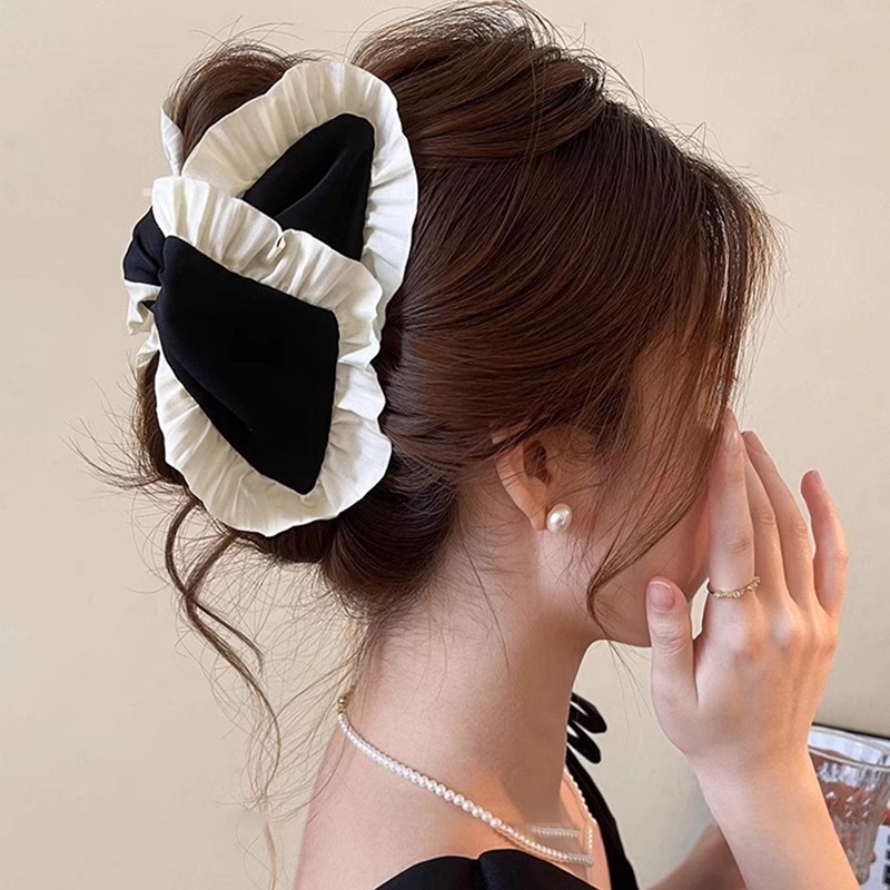 女性の後頭部の髪のボリュームの多い女性のための甘い気質の貝殻三角形ヘアクリップ 2025 新しいサメクリップヘアピンヘッドバンド|undefined