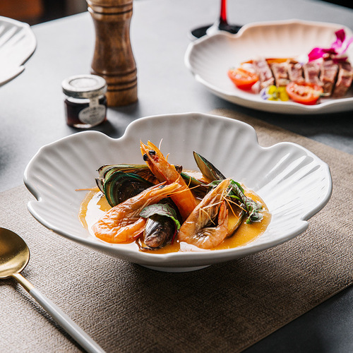 Japanese-style floral pattern ceramic restaurant tableware set Western dinner plate bowl set household noodle bowl large soup bowl salad bowl commercial