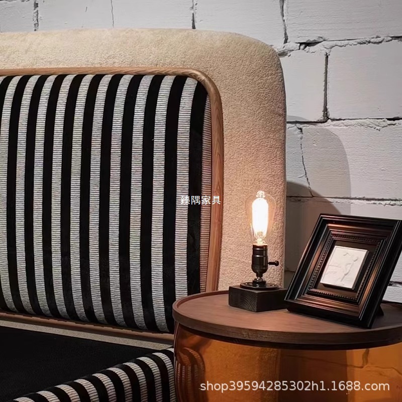 Marca italiana Fend Fendi mezclado de madera sólida villa cama de tela importada cama doble de alta gama