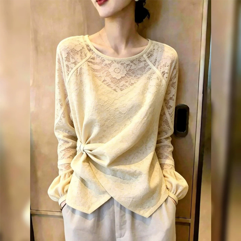 Stunning French-style women's top for single wear, 2026 autumn new model, popular this year, unique and elegant for important occasions