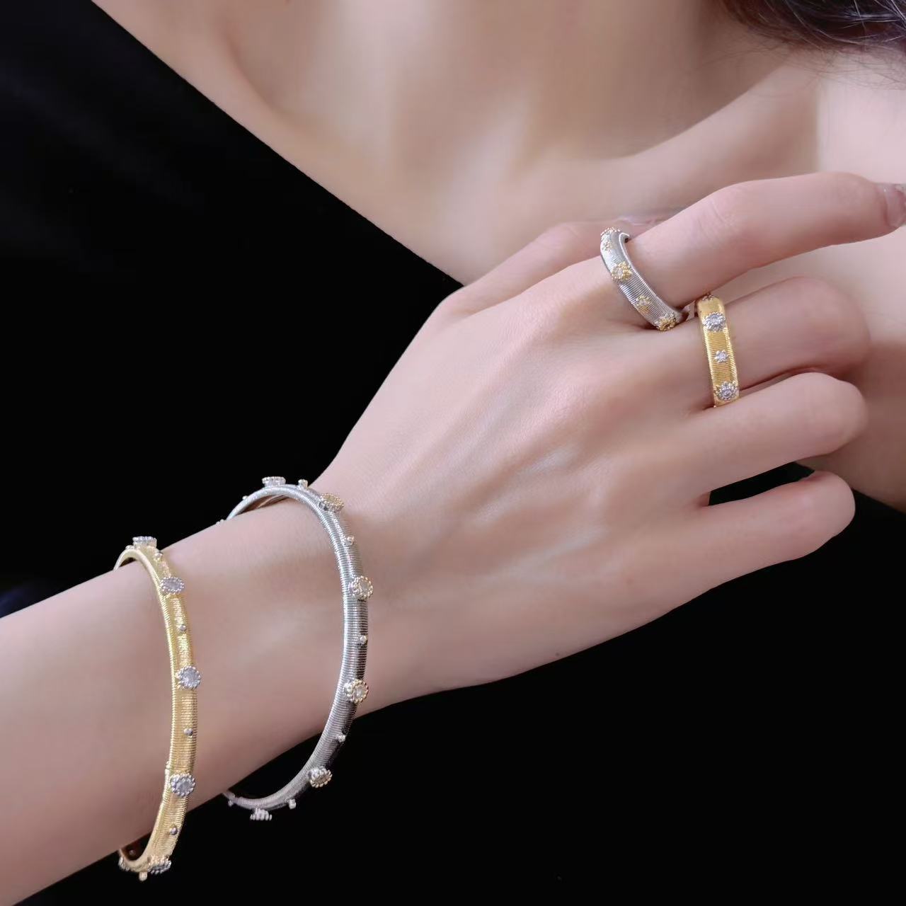 French Socialite Galaxy Secret Whisper Brushed Zirconium Bracelet for Women Retro Palace Light Luxury Elegant Exquisite Bracelet Ring Trend