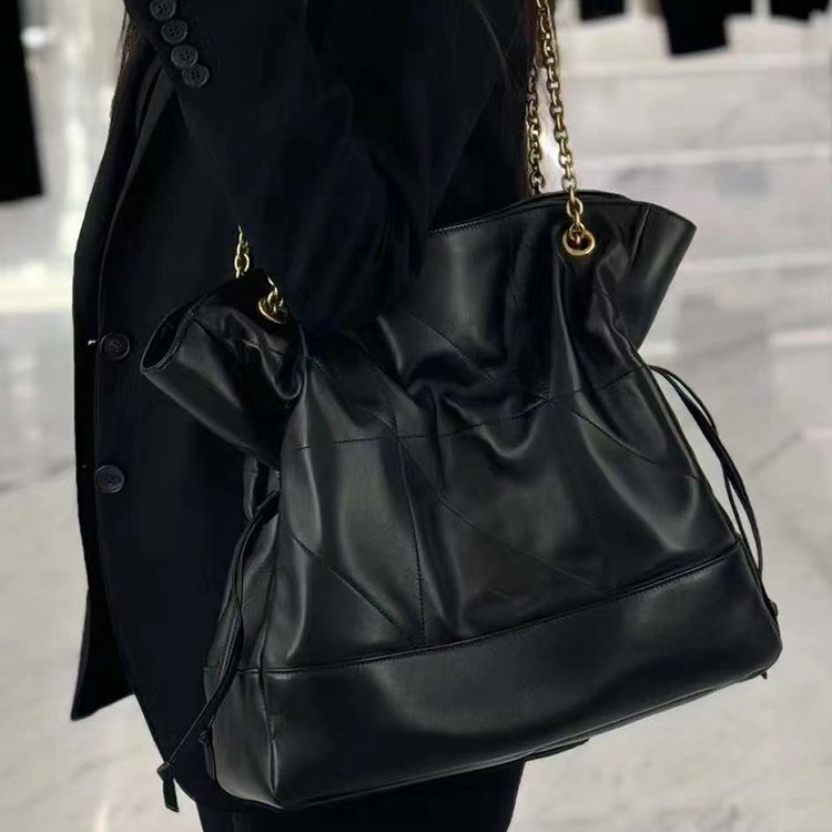 Influenceur de Instagram cu același temperament, geantă de umăr din piele moale cu lanț cu diamante, mărimea mare, pentru timpul liber, pentru naveta_voghion.com