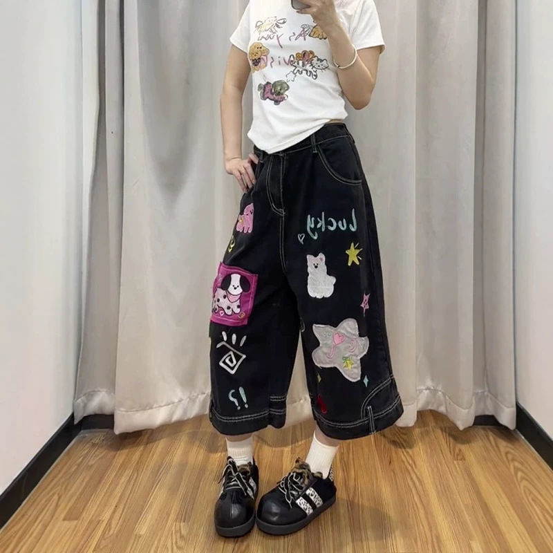 American Retro Style Embroidered Denim Shorts for Women, Summer New Trendy Loose Straight-Leg Design Mid-Length Pants American Retro Style Embroidered Denim Shorts for Women, Summer New Trendy Loose Straight-Leg Design Mid-Length Pants