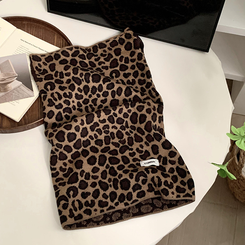 Máscara de ciclismo nuevo estilo a prueba de viento frío retro dulce cool bufandas leopardo textura cálida temperamento elegante pequeño babillo