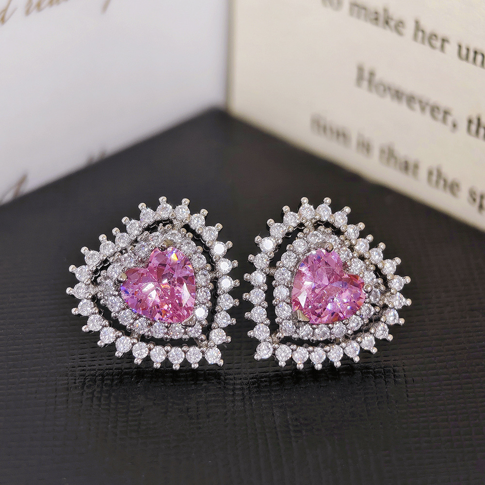 6g Weight Copper Ear Needle Material Zircon Inlay Material Ear Studs Classification 1 Pair Quantity Daily Occasion Copper Material Heart Shape Pattern Women's Gender Inlay Design Elegant, Shiny Style 1 Pair Elegant Shiny Heart Shape Inlay Copper Zircon Ear Studs 3