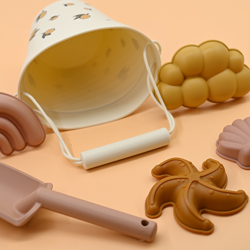 Juguetes de excavación de arena de playa para niños set de barril de silicona en stock mayorista limón transfronterizo espeso juguetes de playa de silicona